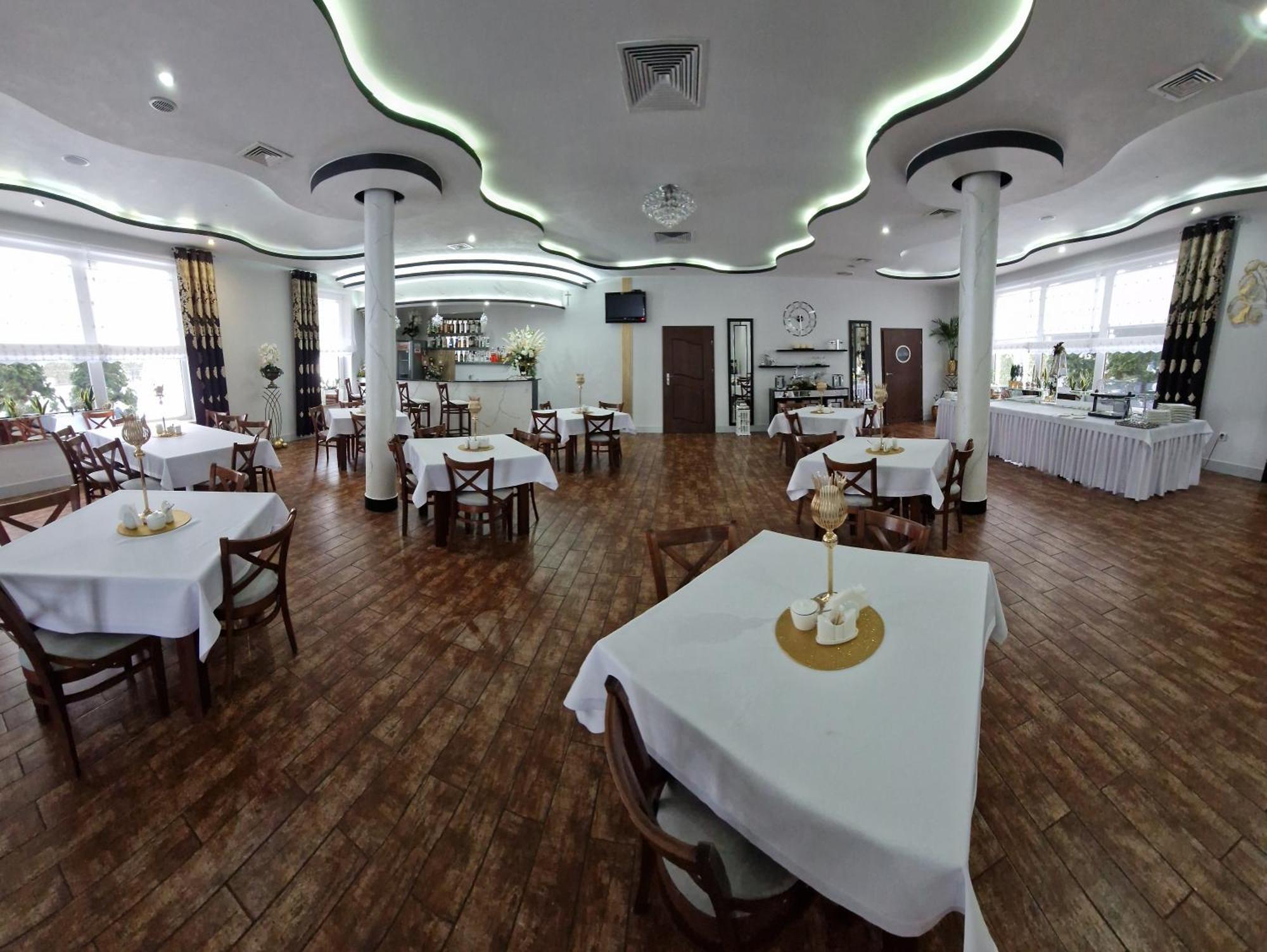 Cynamon Hotel Nowy Sącz Exterior foto